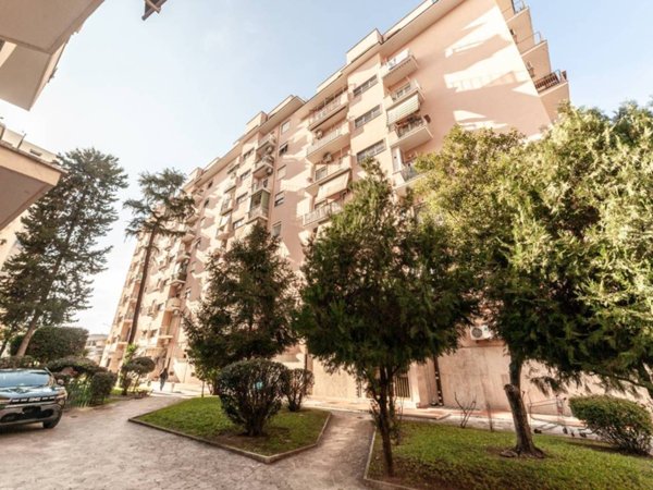 appartamento in vendita a Roma in zona Cinecittà