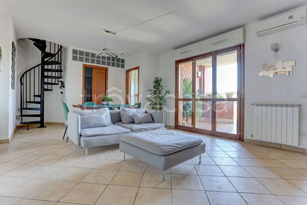 appartamento in vendita a Roma