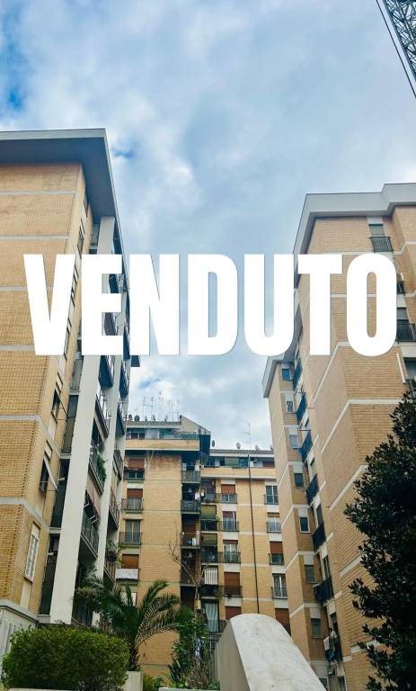 appartamento in vendita a Roma in zona Portuense