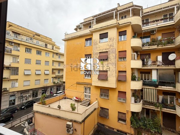 appartamento in vendita a Roma in zona Gianicolense