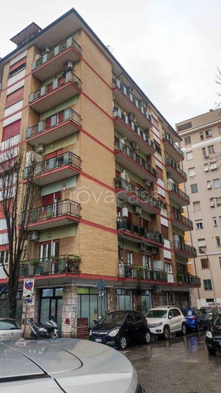 appartamento in vendita a Roma in zona Prenestino-Labicano