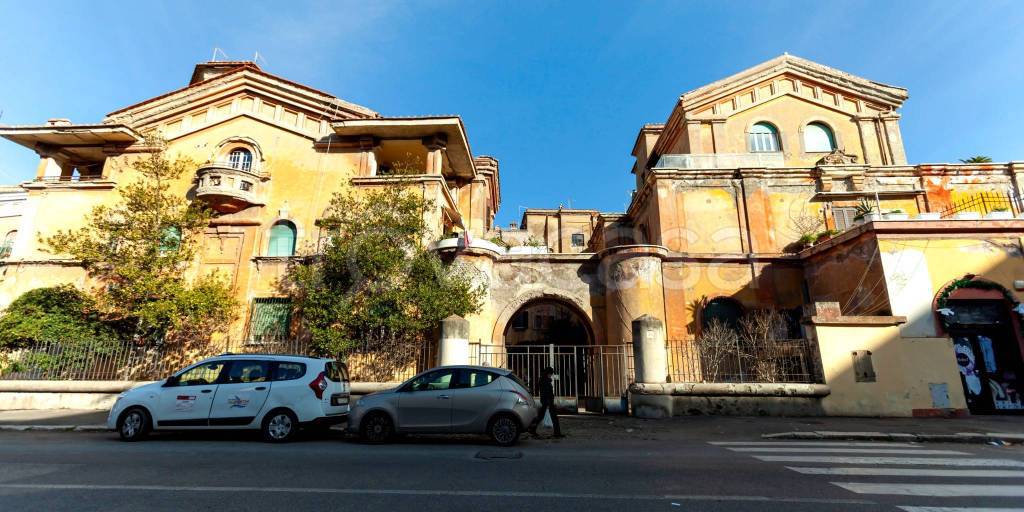 appartamento in vendita a Roma in zona Ostia