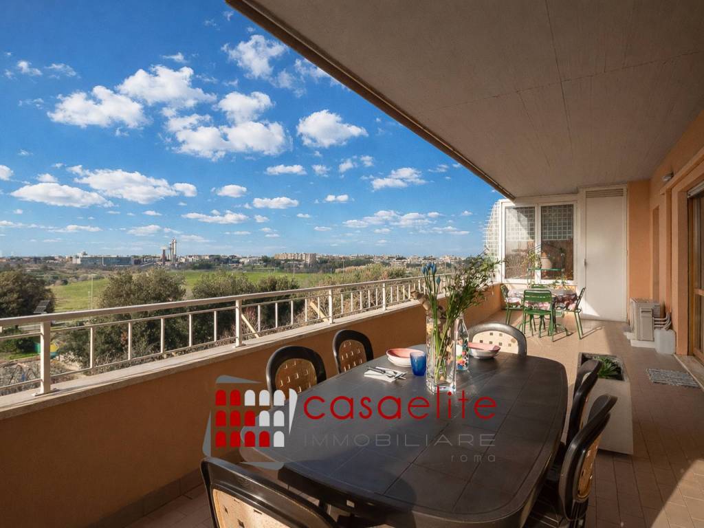 appartamento in vendita a Roma in zona Giuliano Dalmata