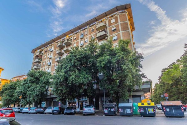 appartamento in vendita a Roma in zona Cinecittà