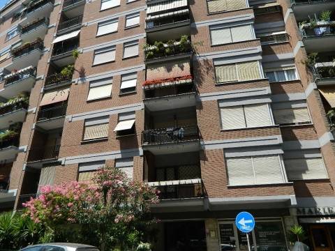 appartamento in vendita a Roma in zona Gianicolense