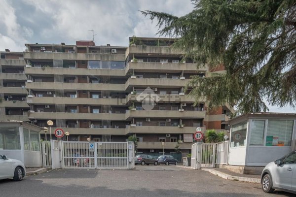 appartamento in vendita a Roma in zona Giuliano Dalmata