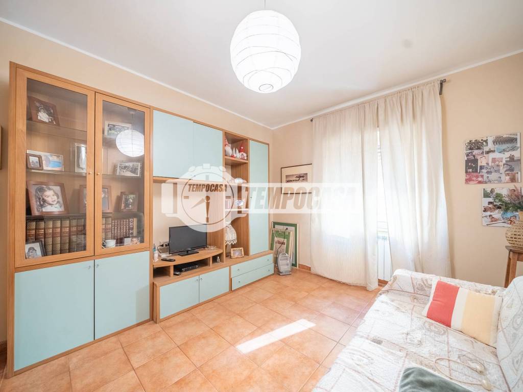 appartamento in vendita a Roma in zona Cinecittà