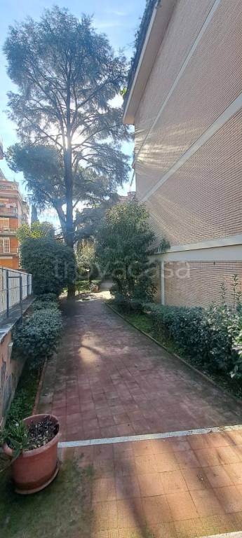 appartamento in vendita a Roma in zona Aurelio