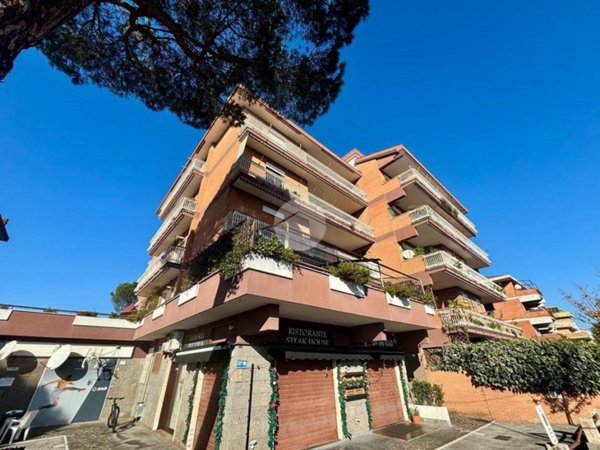 appartamento in vendita a Roma in zona Portuense