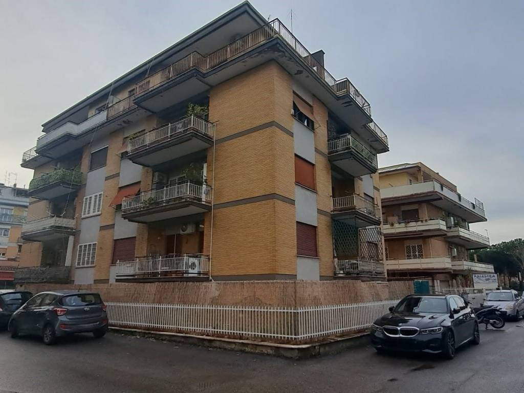appartamento in vendita a Roma in zona Torrevecchia