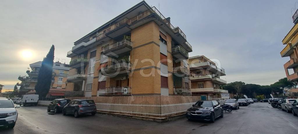 appartamento in vendita a Roma in zona Torrevecchia