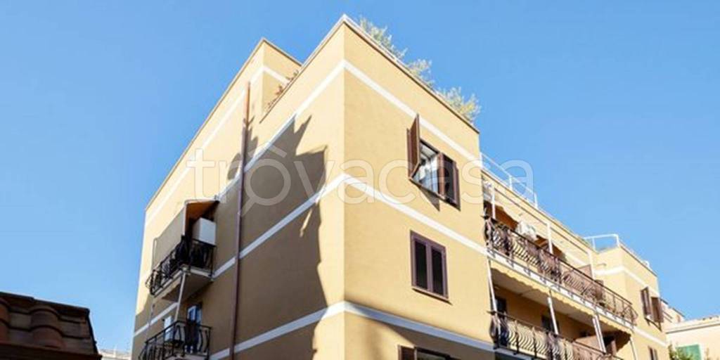 appartamento in vendita a Roma in zona Prenestino-Centocelle