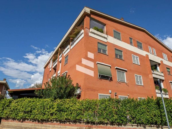appartamento in vendita a Roma in zona Castel di Leva
