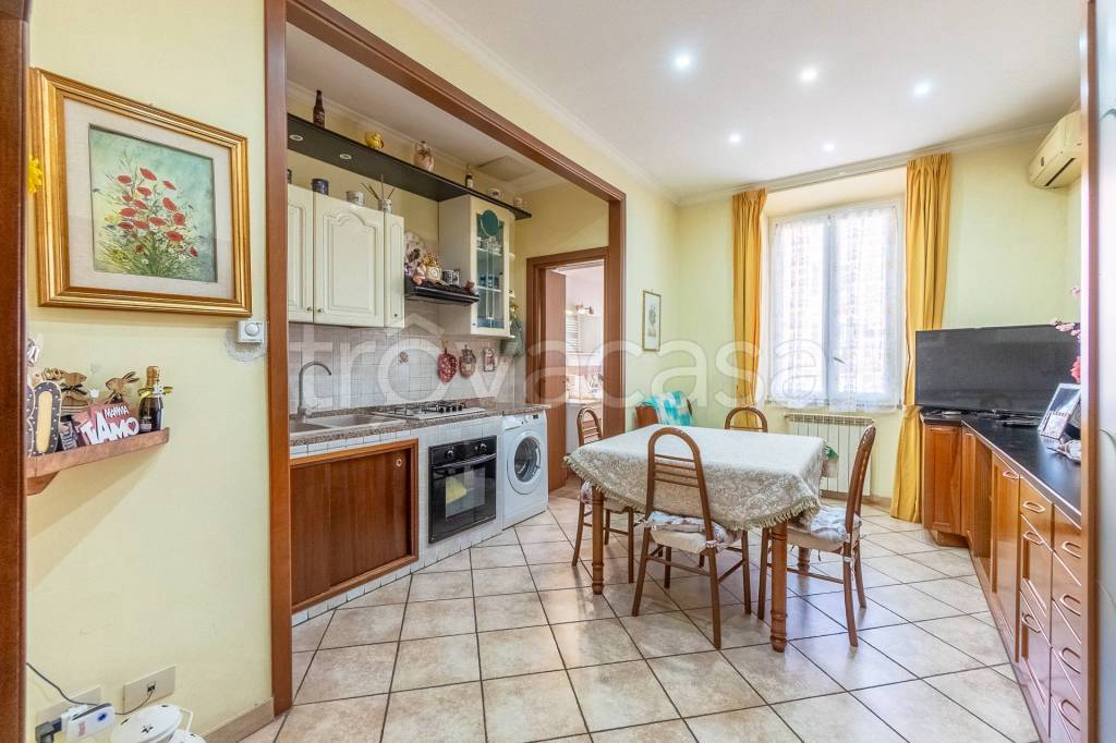 appartamento in vendita a Roma in zona Prenestino-Labicano