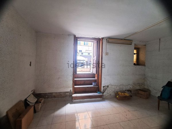 casa semindipendente in vendita a Roma in zona Appio Latino