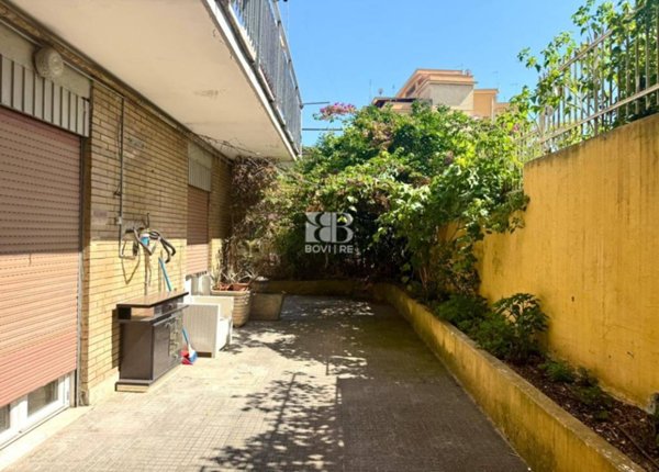 appartamento in vendita a Roma in zona Torrevecchia
