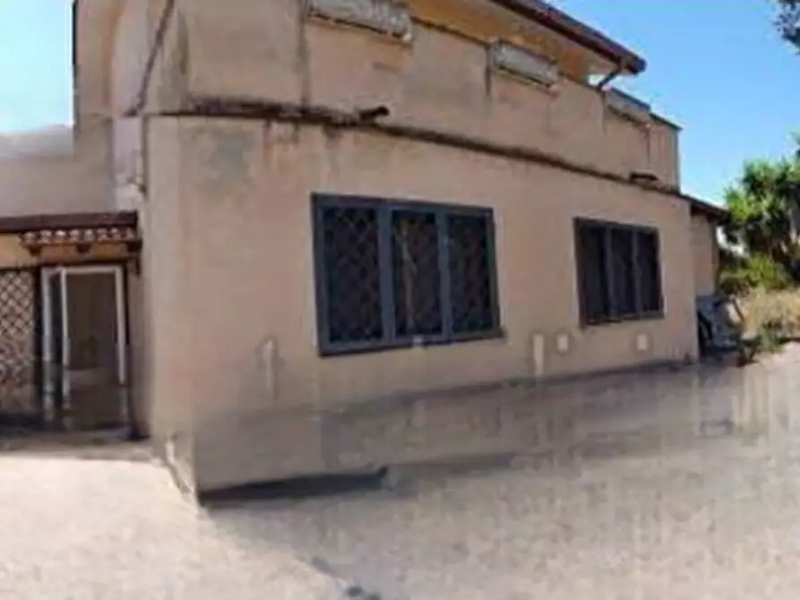 casa indipendente in vendita a Roma in zona Infernetto