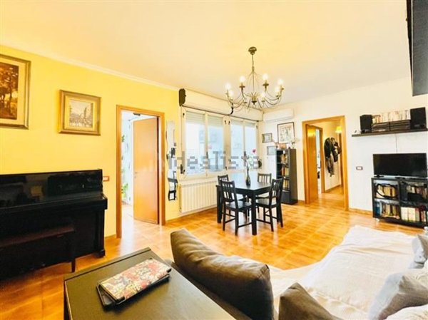 appartamento in vendita a Roma in zona Tor de' Cenci