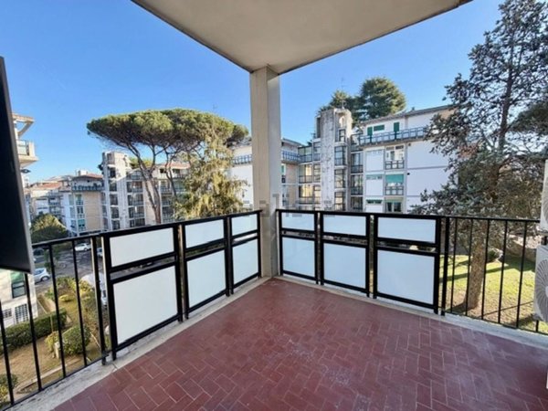 appartamento in vendita a Roma in zona Tomba di Nerone