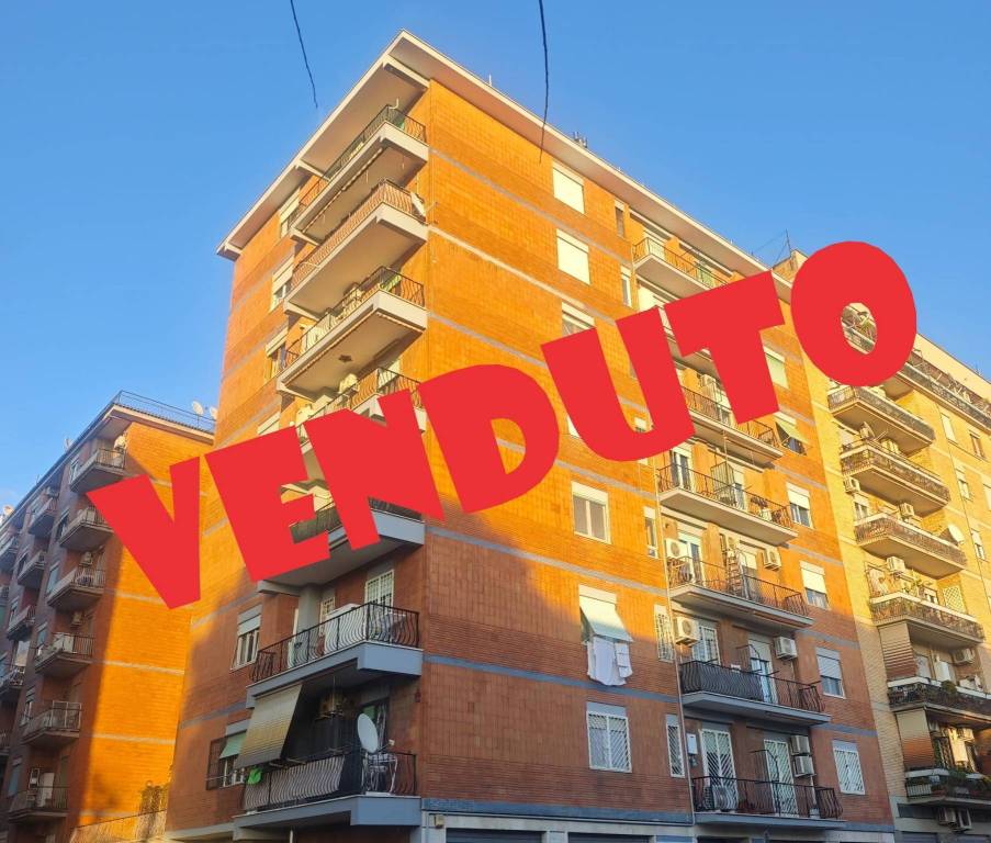 appartamento in vendita a Roma in zona Collatino