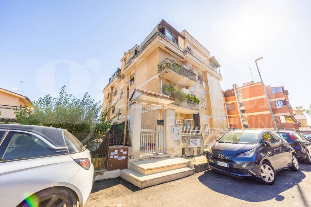 appartamento in vendita a Roma in zona Torrevecchia