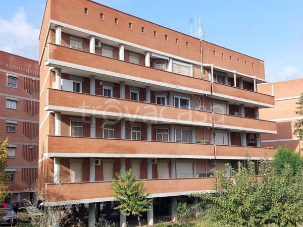 appartamento in vendita a Roma in zona Torrino