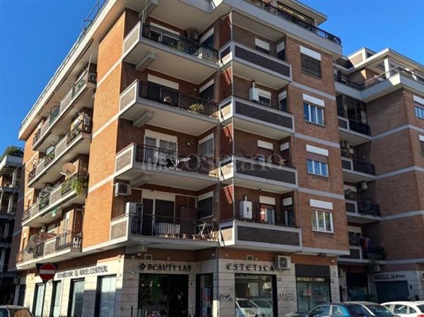appartamento in vendita a Roma in zona Ostia