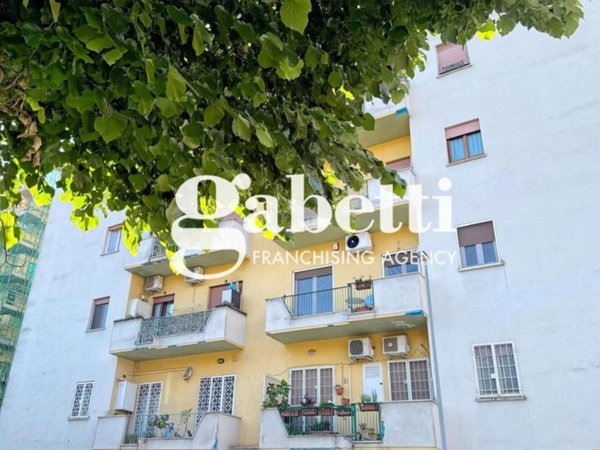 appartamento in vendita a Roma in zona Prenestino-Centocelle
