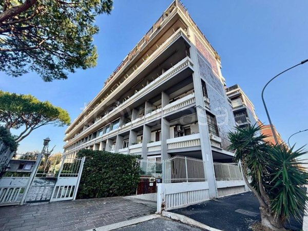 appartamento in vendita a Roma in zona Ostia