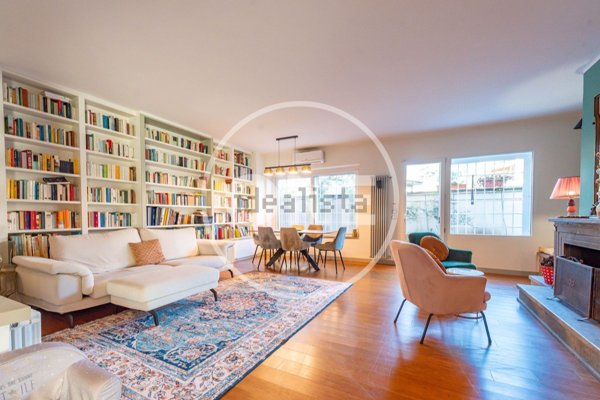 appartamento in vendita a Roma in zona Tomba di Nerone