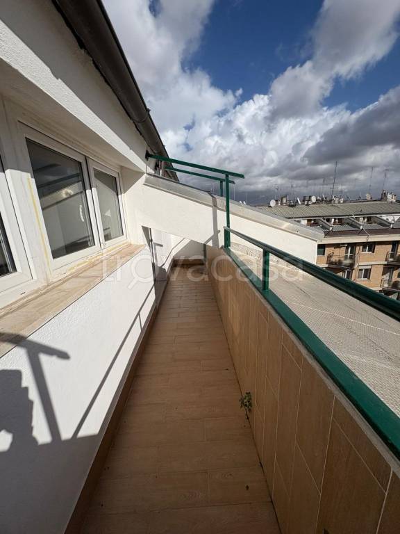 appartamento in vendita a Roma in zona Gianicolense