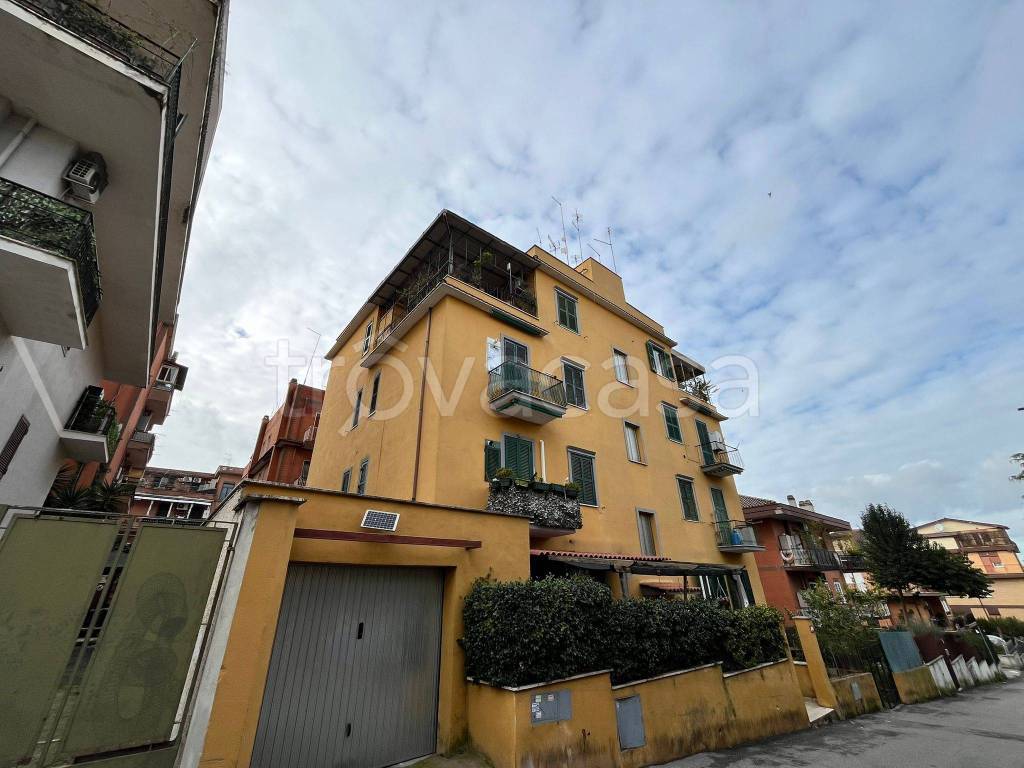appartamento in vendita a Roma in zona Grottarossa
