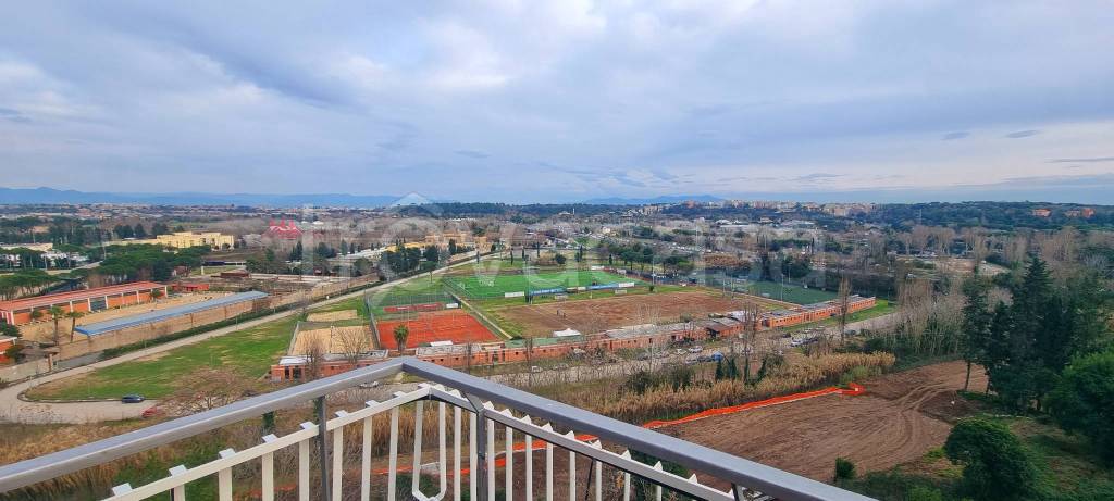 appartamento in vendita a Roma in zona Tor di Quinto