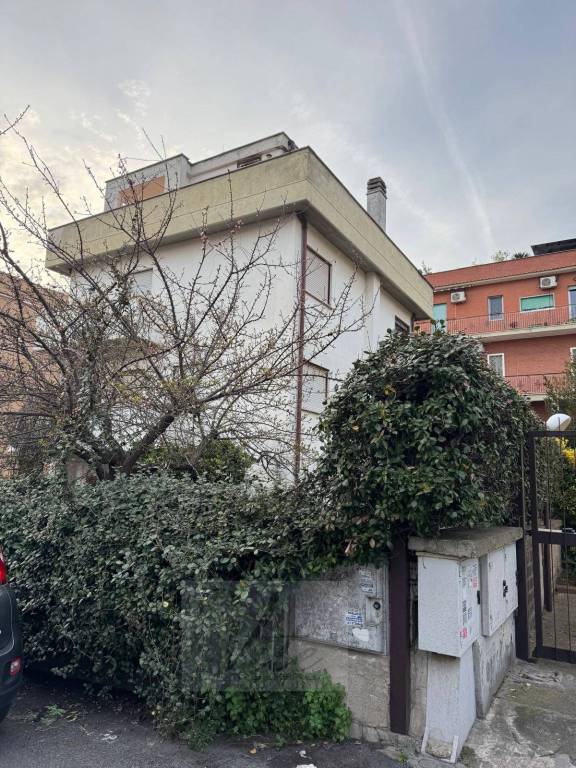 appartamento in vendita a Roma in zona Casalotti