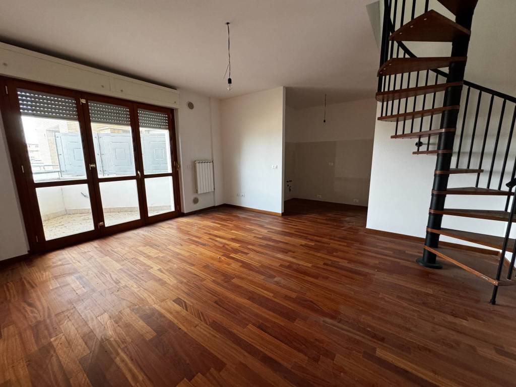 appartamento in vendita a Roma in zona Acilia