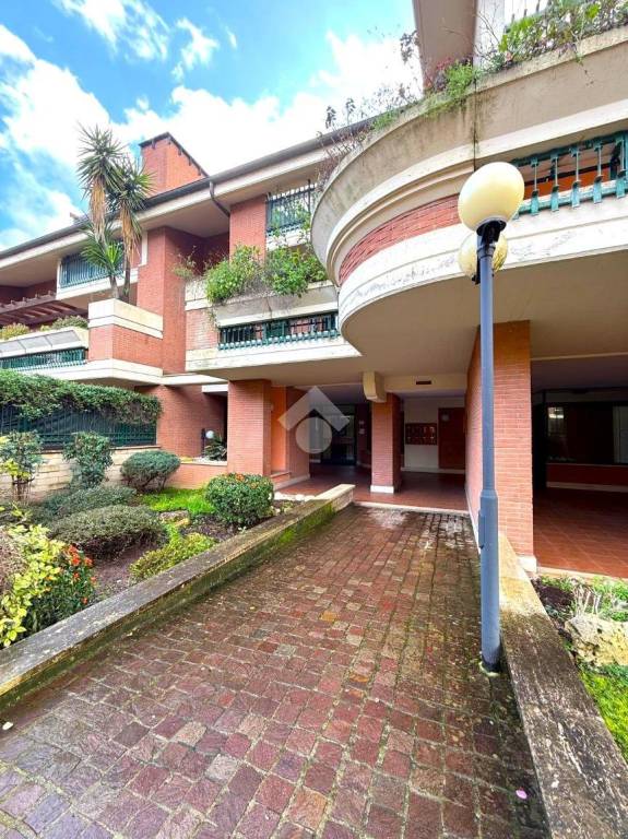 appartamento in vendita a Roma in zona Grottarossa