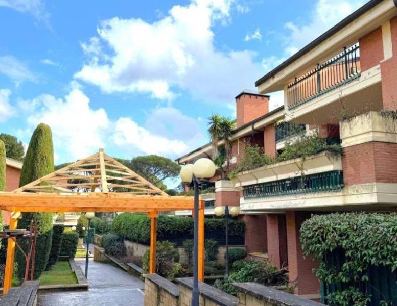 appartamento in vendita a Roma in zona Grottarossa