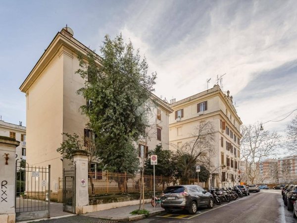 appartamento in vendita a Roma in zona Testaccio