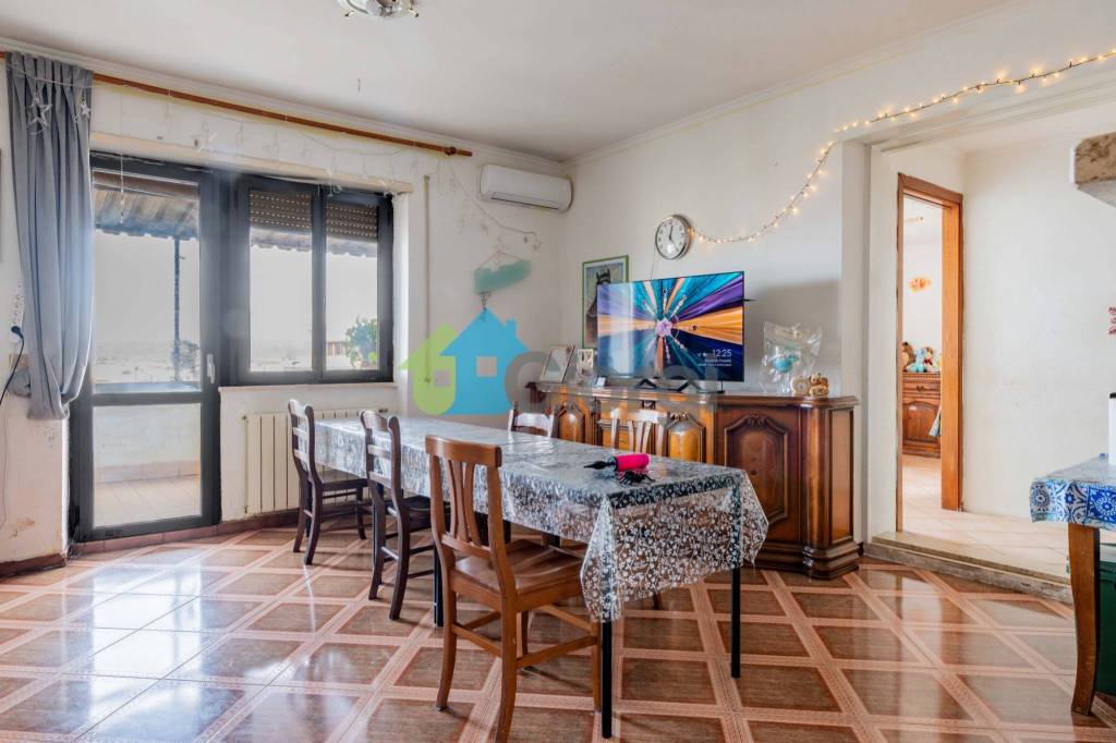 appartamento in vendita a Roma in zona Piana del Sole