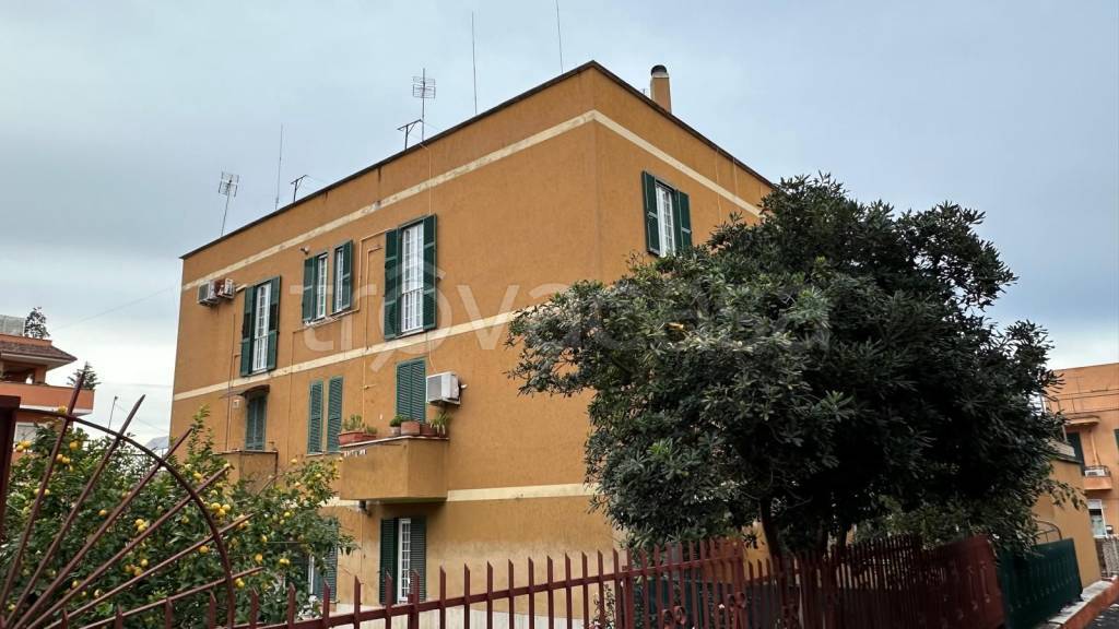 appartamento in vendita a Roma in zona Alessandrino