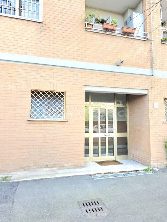 appartamento in vendita a Roma in zona EUR
