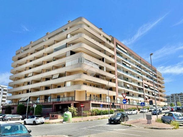 appartamento in vendita a Roma in zona Fonte Laurentina