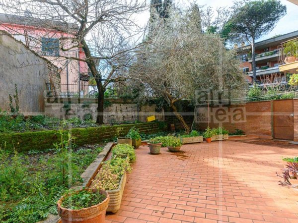 appartamento in vendita a Roma in zona Olgiata