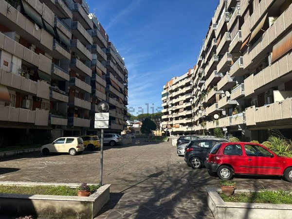 appartamento in vendita a Roma in zona Cinecittà