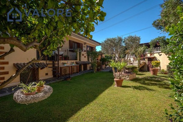 casa indipendente in vendita a Roma in zona Monte Sacro/Talenti