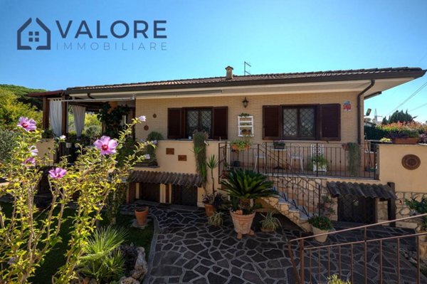 casa indipendente in vendita a Roma in zona Monte Sacro/Talenti