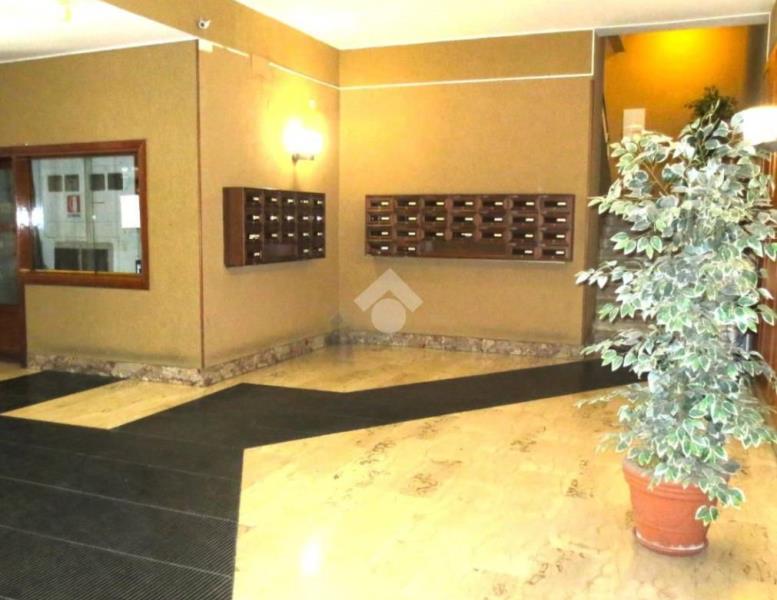 appartamento in vendita a Roma in zona Tuscolano