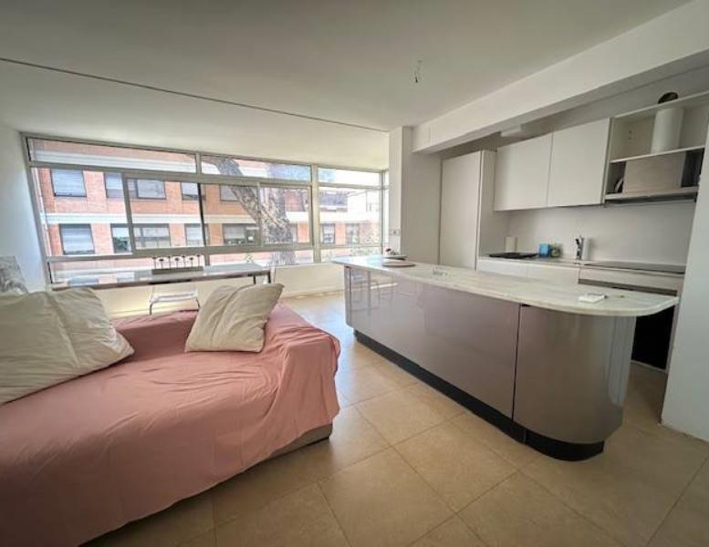 appartamento in vendita a Roma in zona Tomba di Nerone