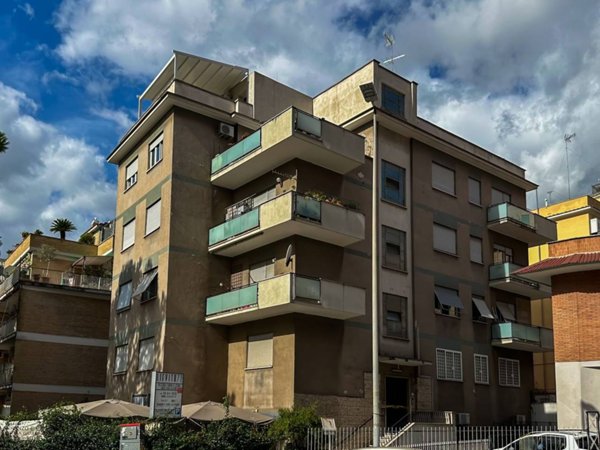 appartamento in vendita a Roma in zona Primavalle