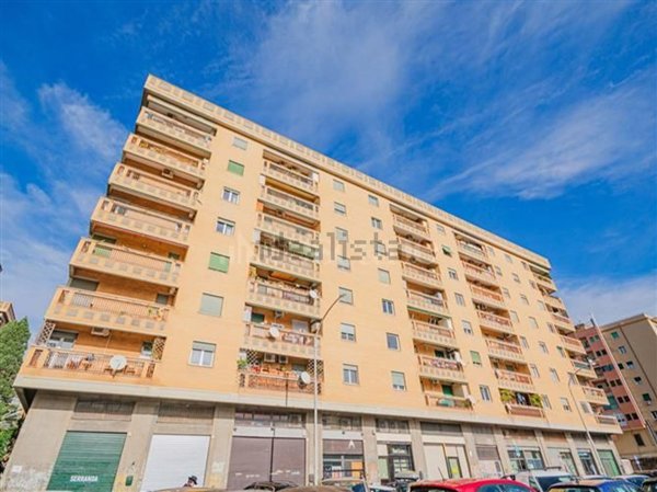 appartamento in vendita a Roma in zona Ostiense